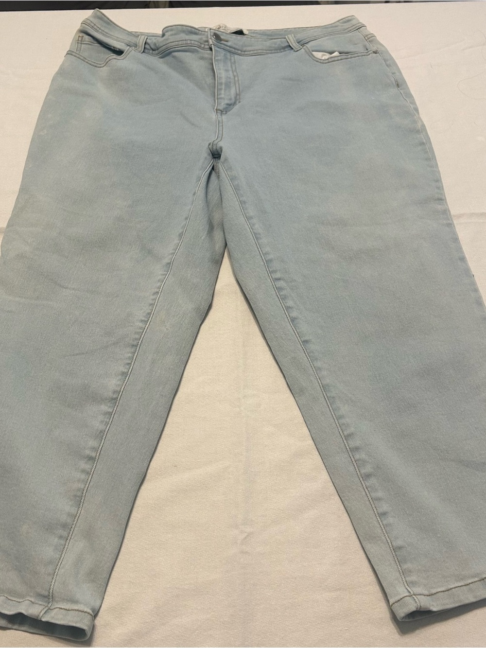 Cato Limited Edition Embellished Capri Jeans 18W 22” Inseam